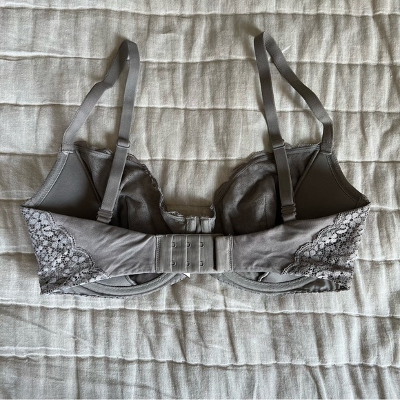 Victorias Secret Body by Victoria Unlined Demi Grey Lace Bra Size 32DDD - Picture 7 of 12